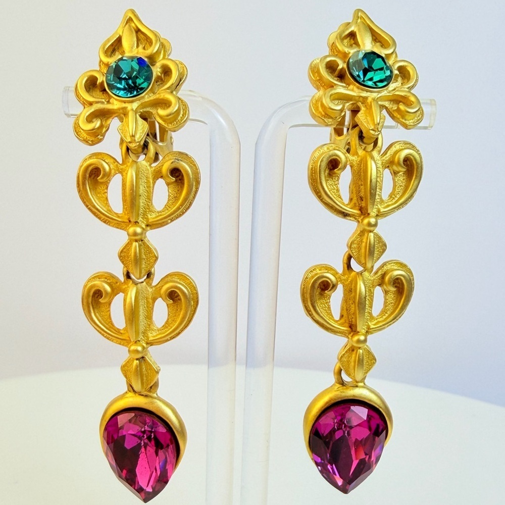 Vintage elegant Etruscan style dangle earrings
